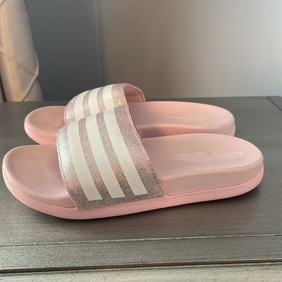 Adidas Girls Adilette Slides - Picture 3 of 5